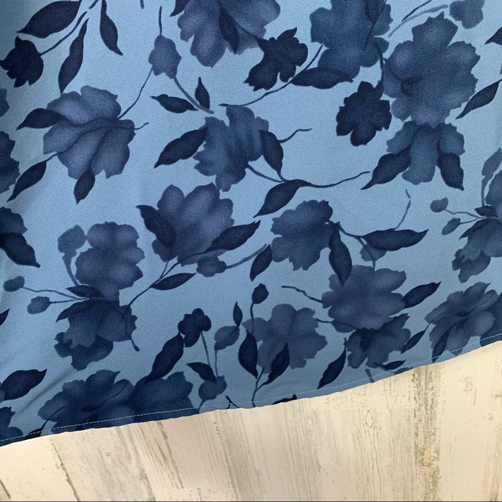 Vintage 90s/Y2K Blue Floral Shadow Print Midi Skirt - Picture 3 of 12